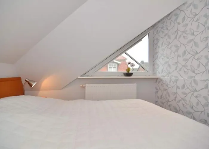 Olympia Haus 4, Whg 37 *